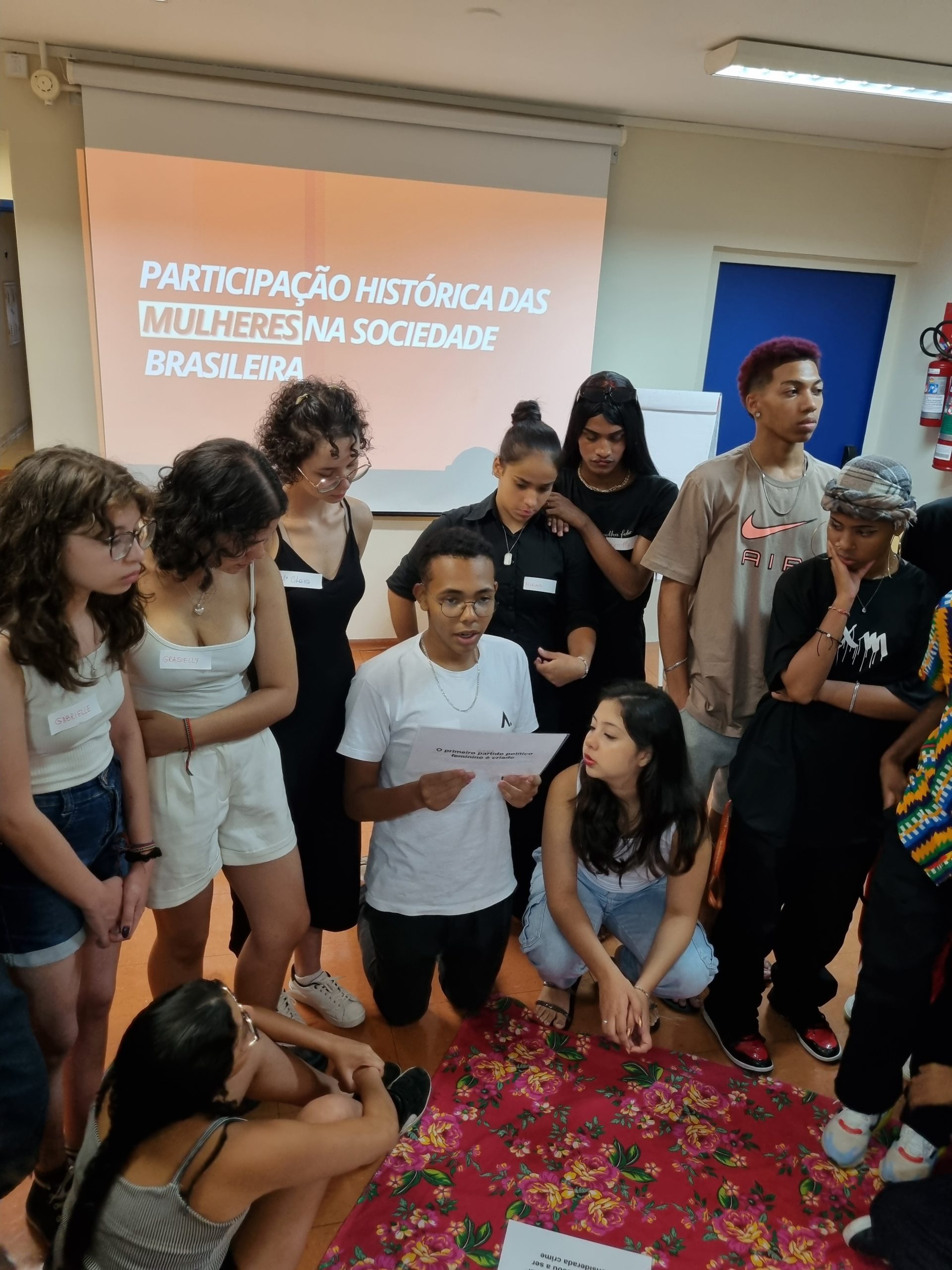 Formação com Jovens Mobilizadores da aplicação piloto da metodologia Indique Ensino Médio